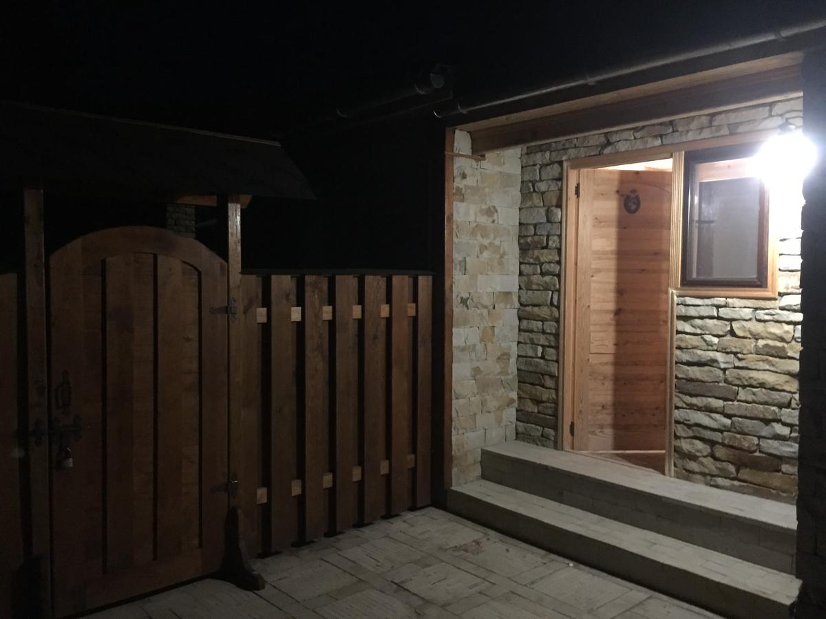 Эко Отель "Золотая Подкова" Sharhorod Exterior photo